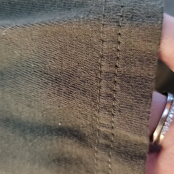 Five Finger Death Punch War is the Answer olive green tee sz M vintage - Picture 6 of 8